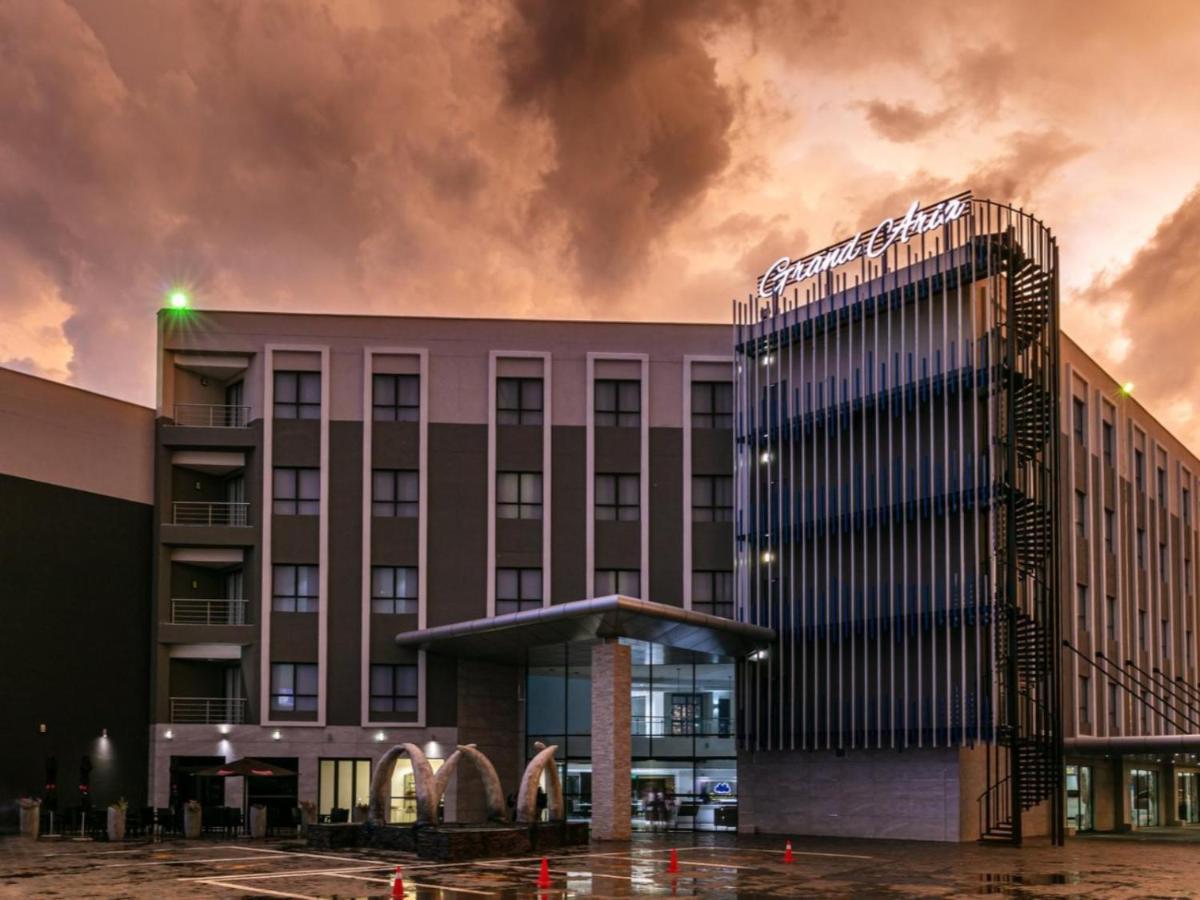 The Grand Aria Hotel And Conference Centre Gaborone Exterior foto